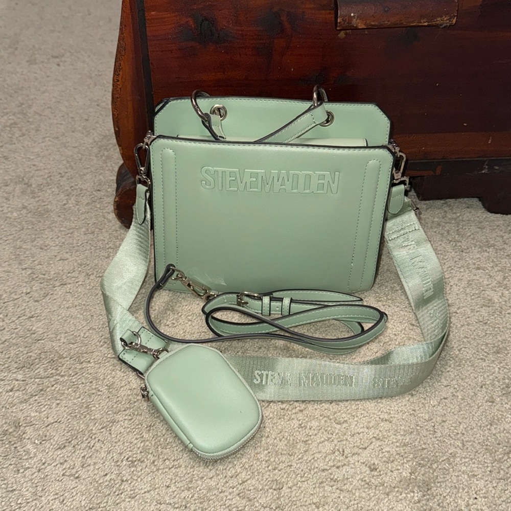 Steve Madden sage green bag